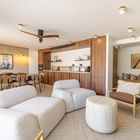 5 Canada - 3-bedroom With Terrace Carlton Cannes